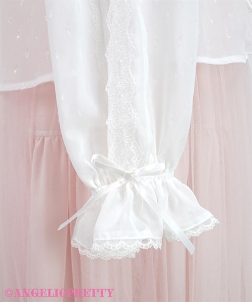 J-store_online_ANGELIC_PRETTY_Fluffy_Blouse_sleeve_detail