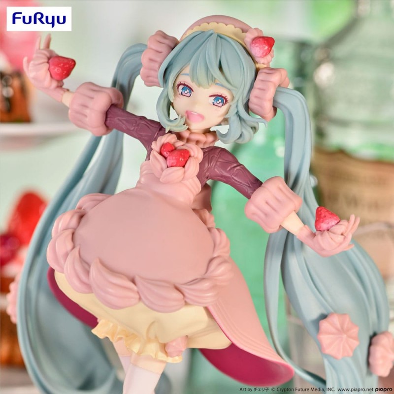 j-store-online-miku-hatsune-sweets-sweets-figure-strawberry-chocolate-shortcake-re-issue