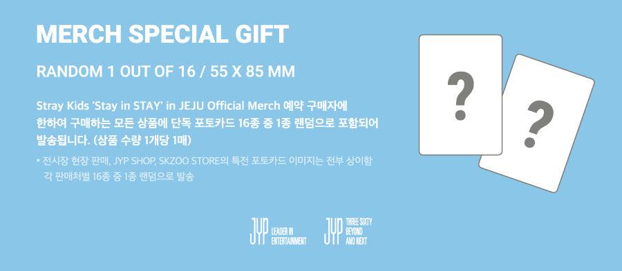 SKZOO PLUSH OUTFIT 25 CAMELLIA - Stray Kids 'Stay in STAY' in JEJU EXHIBITION + Special Gift (Achtung: Plush nicht enthalten) - Pre-Order - J-Store Online
