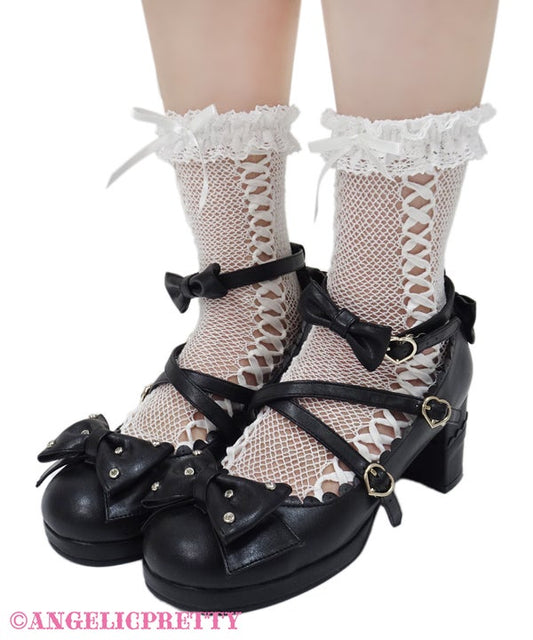 j-store-online_Lace-up-Ribbon_Crew_Length_Socks_Style